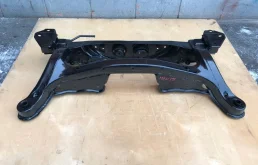 Задний подрамник для Toyota Highlander на фотографиях