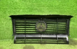 Решетка радиатора для Mercedes-Benz G class 2001 года на фотографиях
