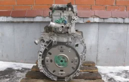 Двигатель без навесного для Nissan Altima 2002 года на фотографиях