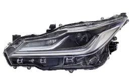 Фары для Toyota Corolla 2016 года на фотографиях