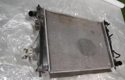 Радиатор охлаждения ДВС для Hyundai Creta на фотографиях