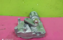 Мотор стеклоочистителя для Audi Q7 на фотографиях