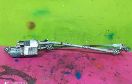 Трапеция стеклоочистителей для Audi Q7 2006 года на фотографиях