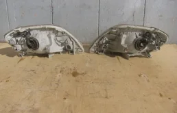 Фара правая для Toyota Corolla E120/E130 Седан 2000-2007