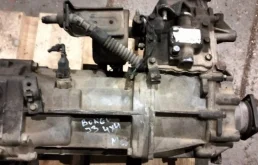 МКПП для Kia Carnival 2002 года на фотографиях