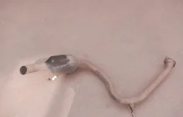 Выхлопная система в сборе для Toyota RAV4 2018 года на фотографиях