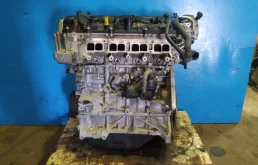 Двигатель без навесного для Mazda CX 5 2022 года на фотографиях