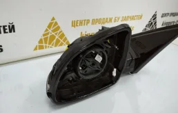 Стекла и зеркала для BMW X6 2022 года на фотографиях