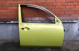 Двери для Nissan March на фотографиях