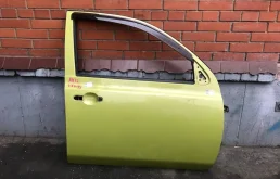 Двери для Nissan March на фотографиях