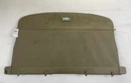 Шторка багажника для Audi Q7 на фотографиях