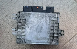 Блок управления двигателем для Nissan Tiida на фотографиях