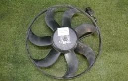 Вентилятор радиатора охлаждения ДВС для Skoda Rapid 2015 года на фотографиях