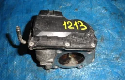 Дроссельная заслонка для Toyota RAV4 на фотографиях