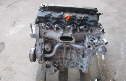 Двигатель для Honda Stream 2012 года на фотографиях