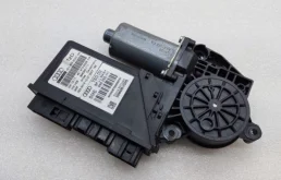 Мотор стеклоподъемника передний правый (4E1959802F) для Audi A8 D3 2002-2010