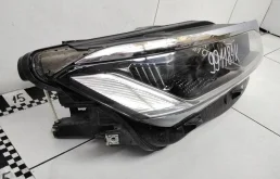 Фара ксенон левая для Volkswagen Touareg 2021 года на фотографиях