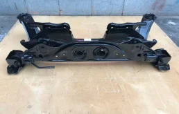 Задний подрамник для Toyota Highlander на фотографиях