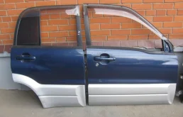 Дверь передняя левая для Suzuki Grand Vitara 2001 года на фотографиях