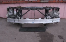 Бампер для BMW 7er 2005 года на фотографиях