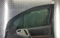 Дверь передняя правая для Citroen Berlingo на фотографиях