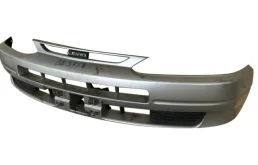 Бампер для Toyota Corolla 1999 года на фотографиях