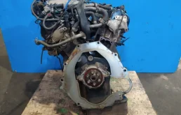 Двигатель без навесного для Nissan Pathfinder 1999 года на фотографиях