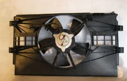 Вентилятор радиатора охлаждения ДВС с кожухом для Mitsubishi Lancer 10 Седан CY 2007-2011