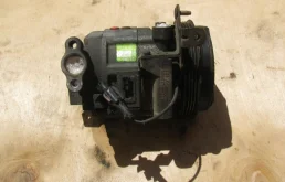 Компрессор кондиционера для Subaru Forester 2006 года на фотографиях