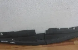 Кожух замка капота для Hyundai Solaris 2014 года на фотографиях