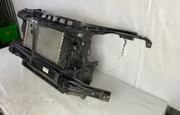 Панель радиатора (телевизор) для Mercedes-Benz GL class на фотографиях