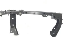 Усилитель бампера передний верхний для Mitsubishi Pajero Sport на фотографиях