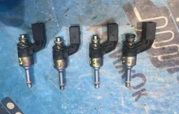 Форсунка топливная 4 шт (03C906036M) для Skoda Fabia 5J Хэтчбек 2007-2015