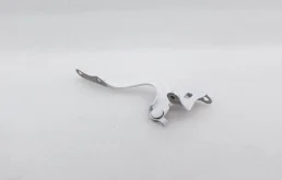 Петля капота левая для Toyota Corolla 2023 года на фотографиях