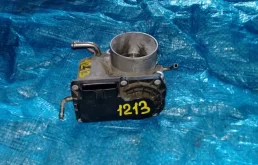 Дроссельная заслонка для Toyota RAV4 на фотографиях