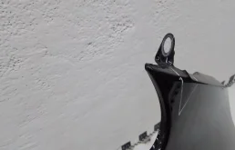 Крылья для Kia Carnival 2023 года на фотографиях