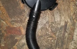 Клапан вентиляции картера для Porsche Cayenne 2005 года на фотографиях