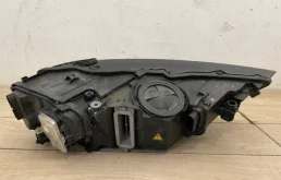 Фара ксенон левая для Audi Q7 на фотографиях