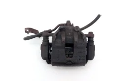 Суппорт передний правый для Kia Rio 2014 года на фотографиях