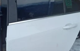 Дверь задняя левая для Opel Insignia 2016 года на фотографиях