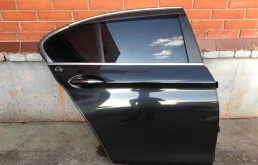 Дверь задняя правая ЧЁРНАЯ для BMW 5er Ф10 2010-2013