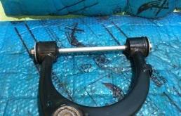 Рычаг передний верхний правый (4861060060) для Lexus LX J200 rest 2015+