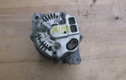 Генератор для Suzuki Swift 2010 года на фотографиях