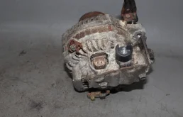 Генератор для Honda Civic 2005 года на фотографиях