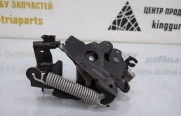 Замок капота для BMW X6 2022 года на фотографиях