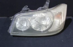 Фары для Toyota Highlander 2006 года на фотографиях