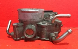 Дроссельная заслонка для Toyota RAV4 на фотографиях