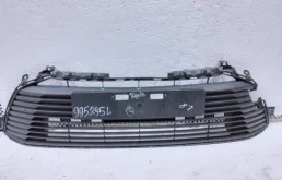 Решетка радиатора для Toyota Corolla 2023 года на фотографиях