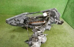 Фары для Toyota Alphard на фотографиях