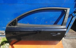 Дверь передняя левая для Volvo C30 2010 года на фотографиях